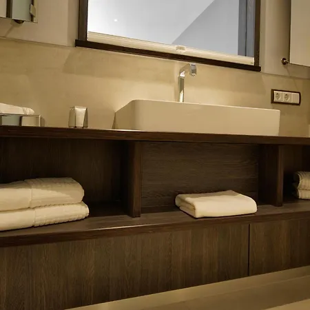 فندق Essensio Duesseldorf 4*
