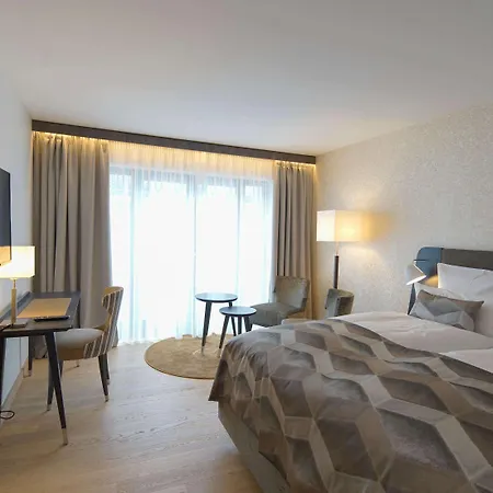 Hotel Essensio Duesseldorf 4*