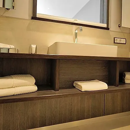 Essensio Duesseldorf 4* اركراث