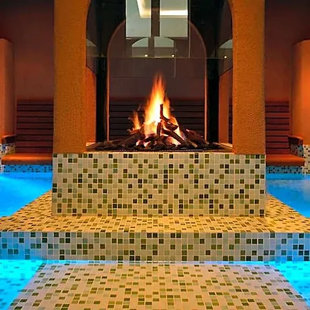 Essensio Duesseldorf 4* اركراث